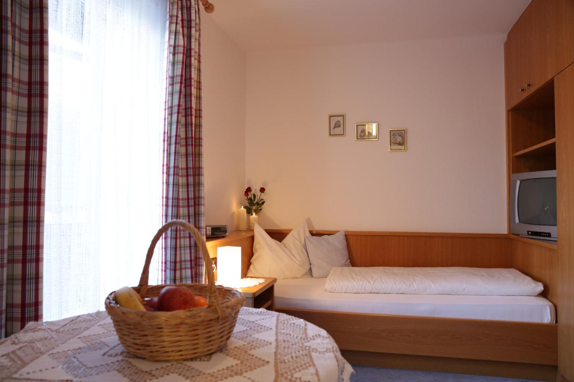 Gaestehaus Luise Waidring Phòng bức ảnh